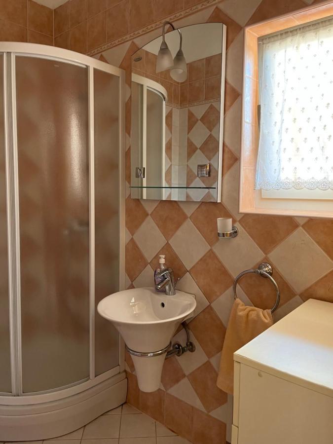 Apartments Poljski Put V Novalja Bagian luar foto