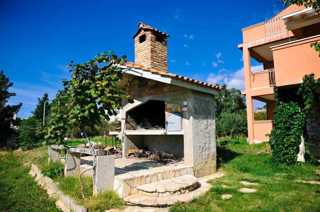 Apartments Poljski Put V Novalja Bagian luar foto