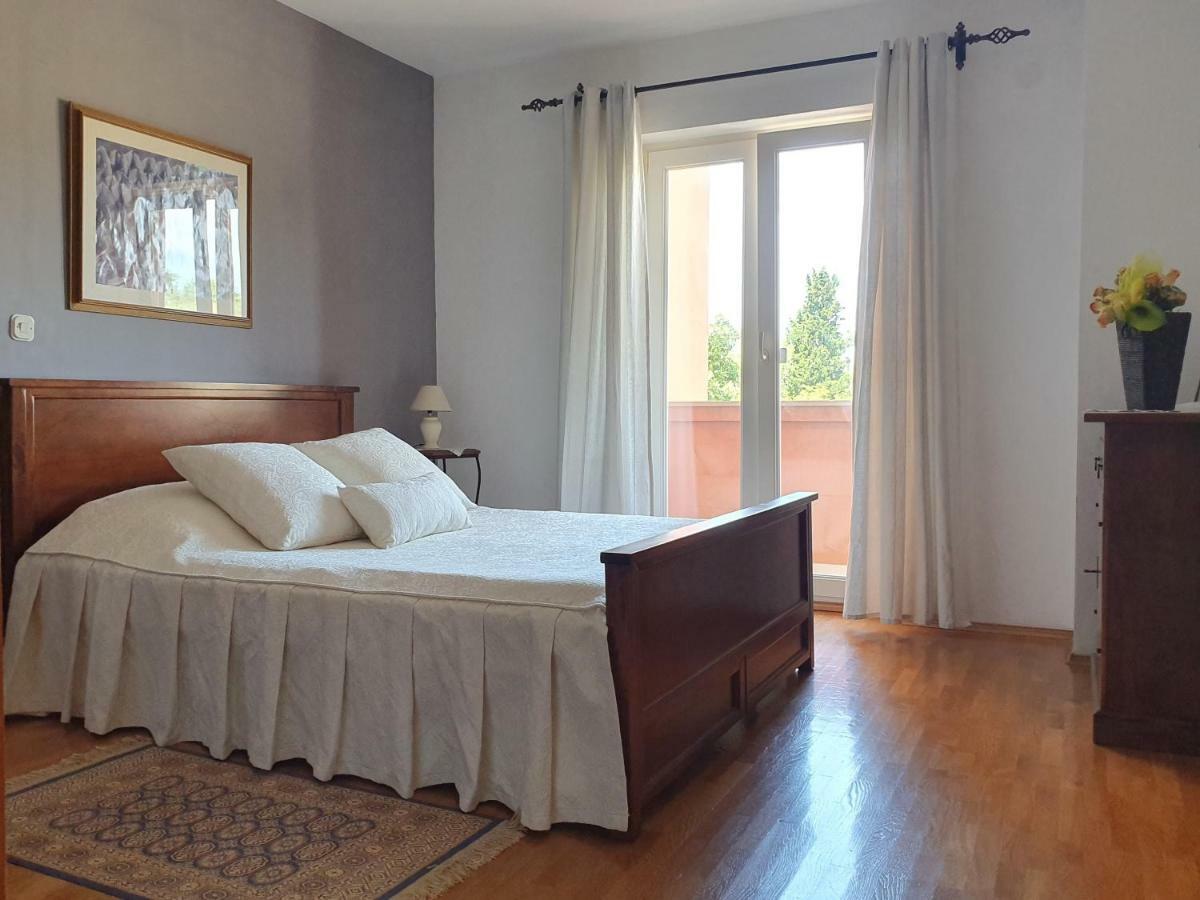 Apartments Poljski Put V Novalja Bagian luar foto