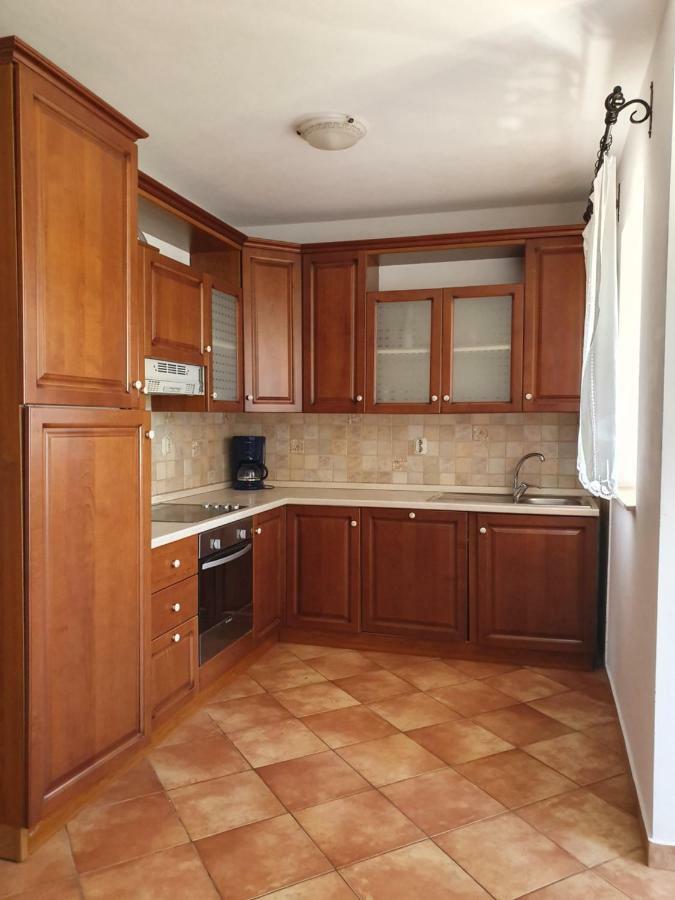 Apartments Poljski Put V Novalja Bagian luar foto